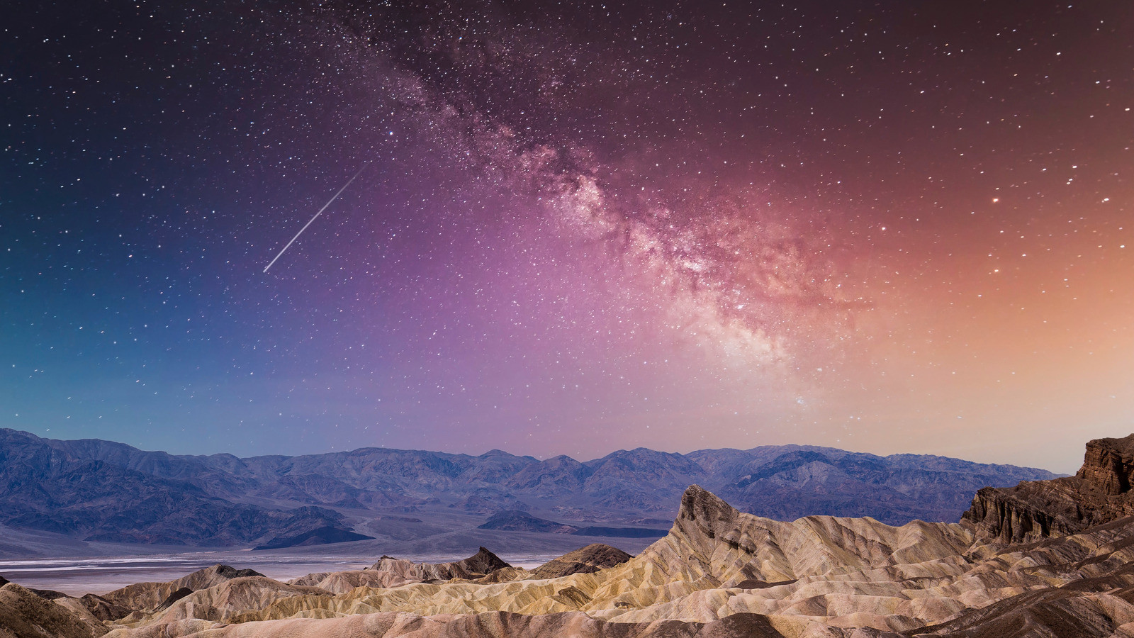 The Milky Way & Shooting Stars: How to See the Best of August's Night Sky