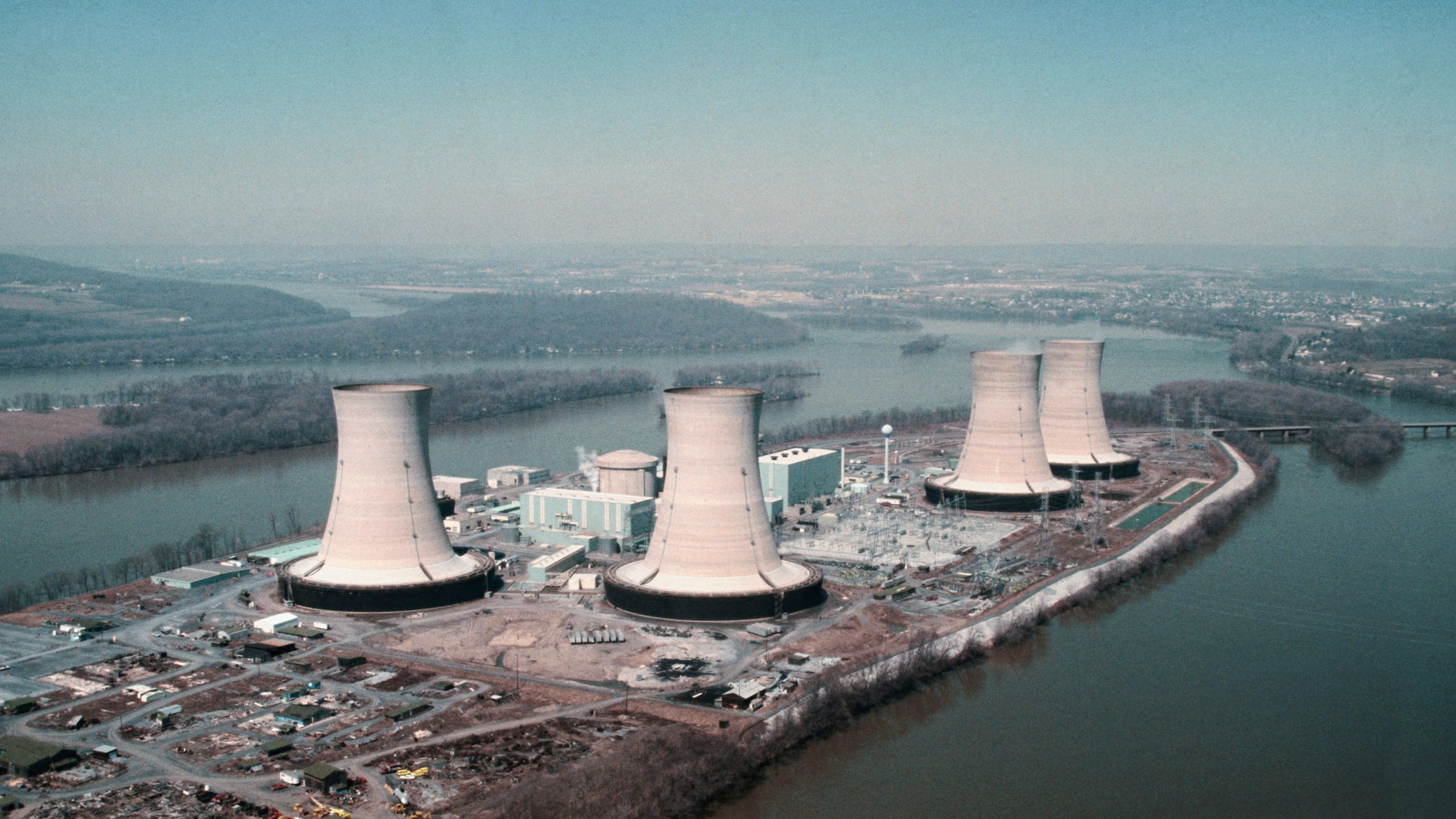 Three Mile Island Nuclear Plant to Power Microsoft's Artificial Intelligence Push: Will History Repeat Itself?