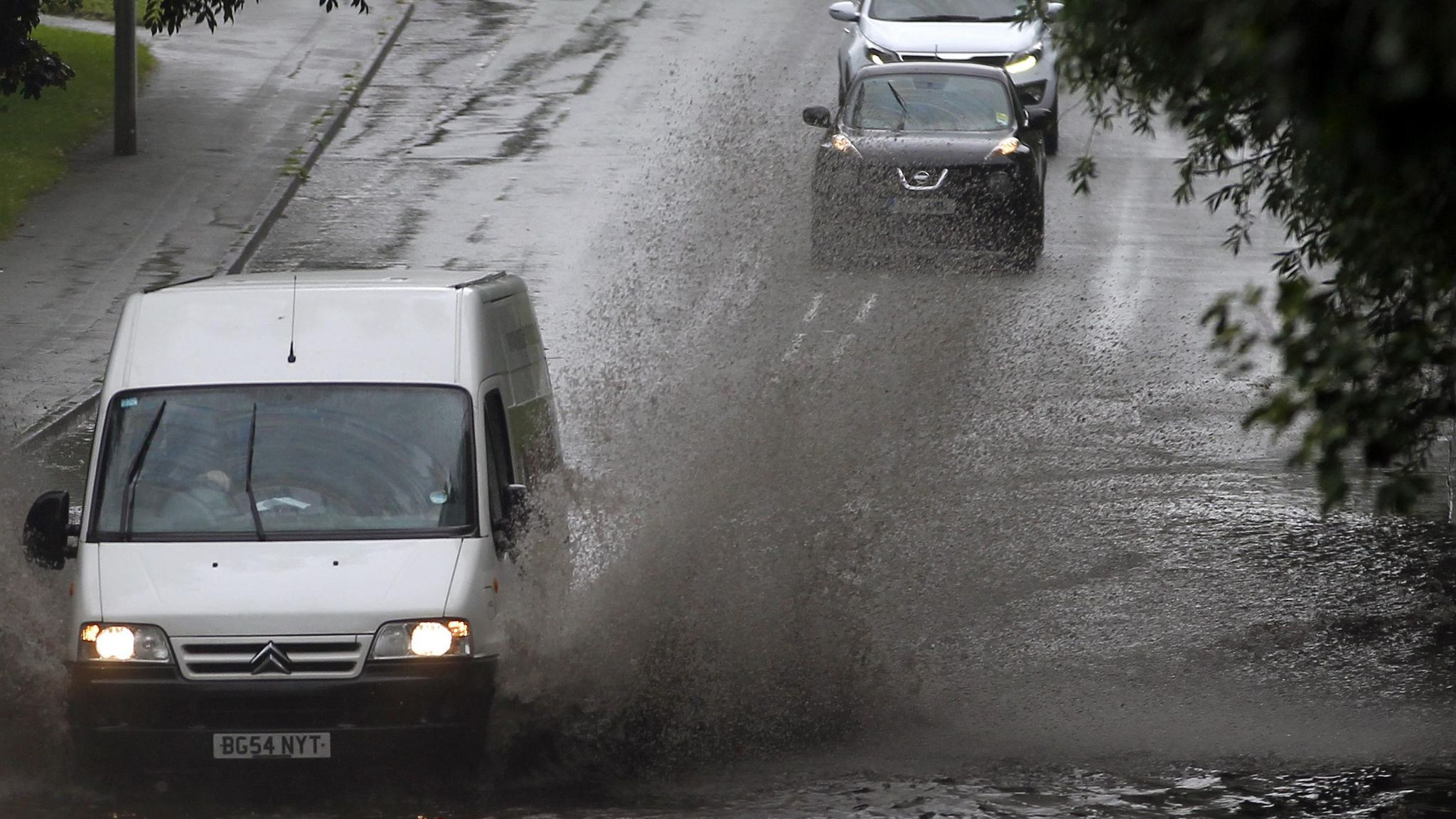 Thunderstorm Warning Issued for England and Wales: Heavy Rain and Potential Flooding Expected