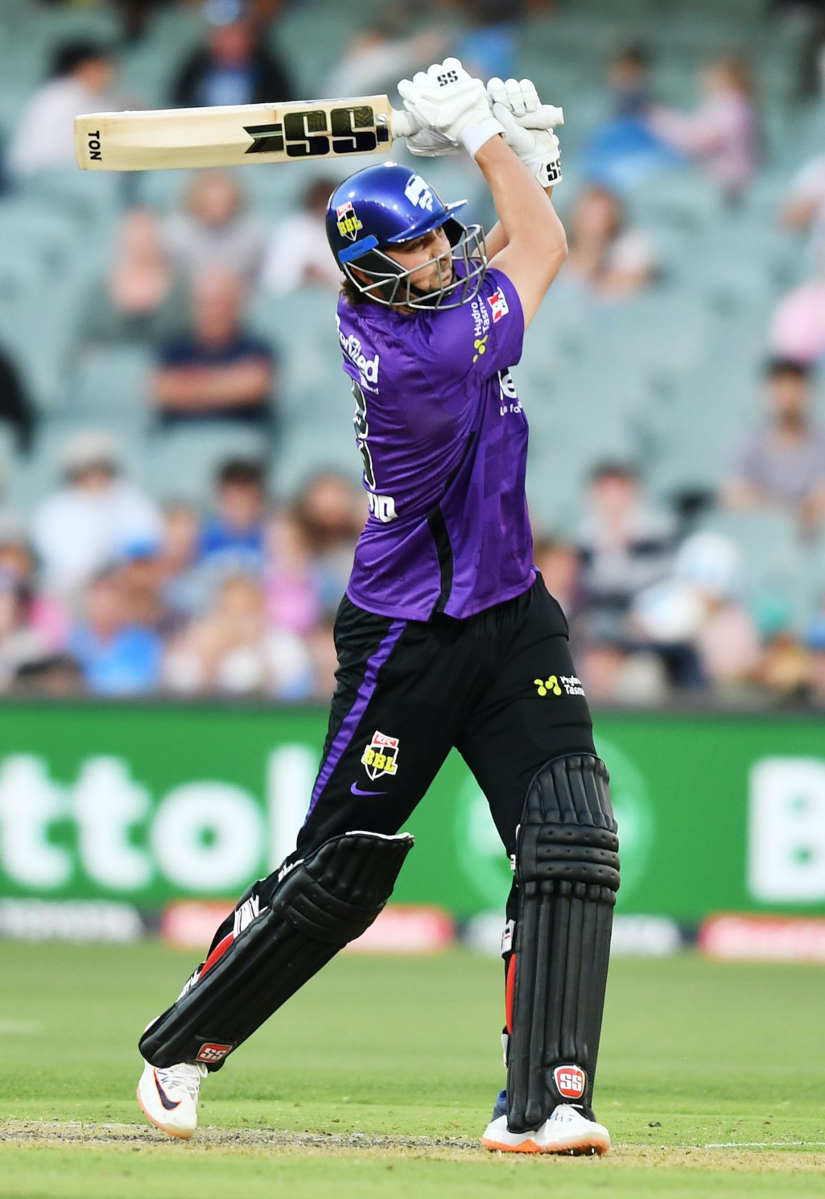 Tim David's Blazing 62 Leads Hobart Hurricanes to Thrilling BBL Victory!