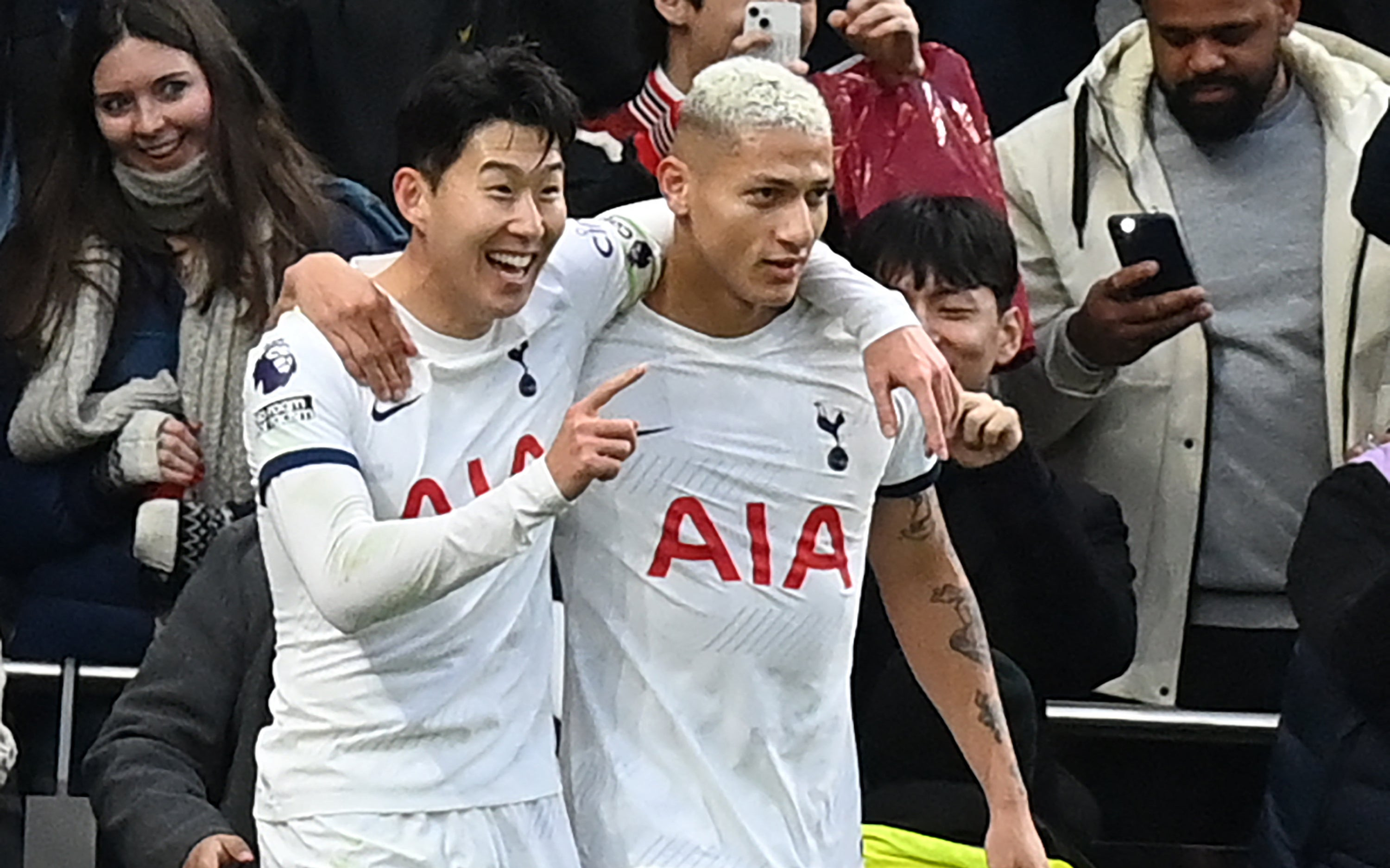 Tottenham Hotspur Demolish Everton 4-0: Son Heung-min Stars with Brace as Pickford Blunders