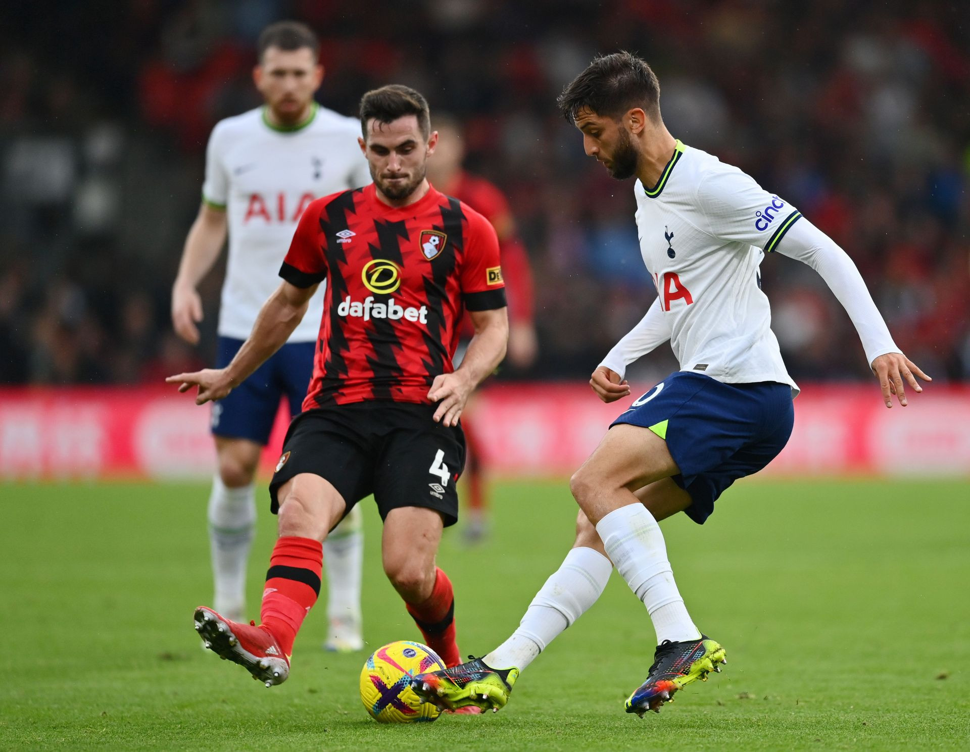 Tottenham Hotspur vs Bournemouth: Will Slick Pitch & High-Pressing Tactics Decide the Thriller?