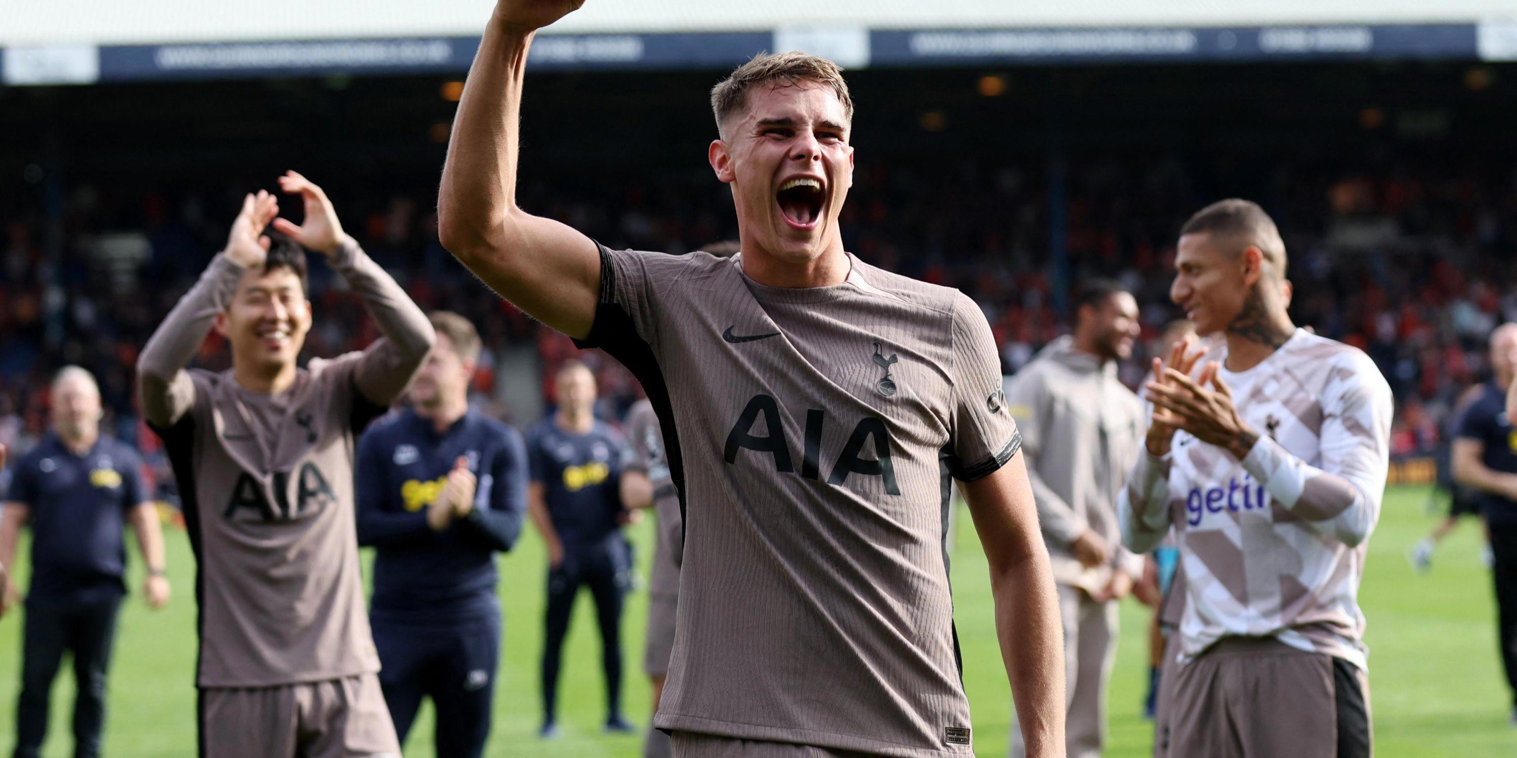 Tottenham's Van de Ven: The Best Defender in the Premier League? Former Spurs Star Says So