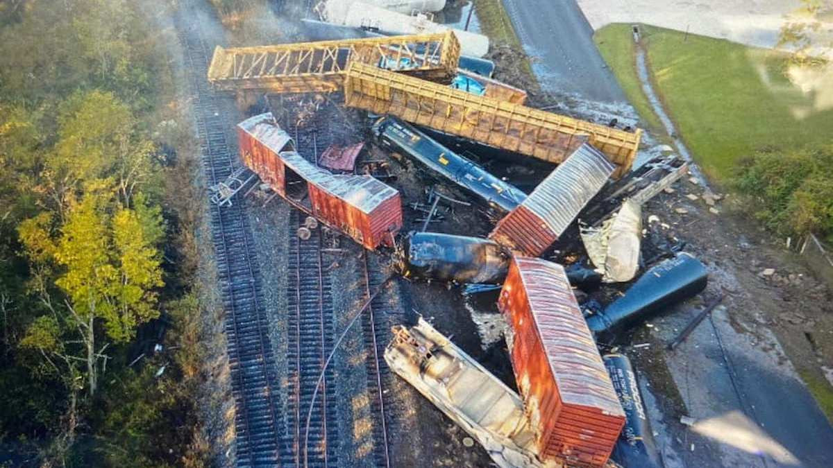 Train Derailment in Longueuil: Route 116 Closed, Evacuation Zone Established