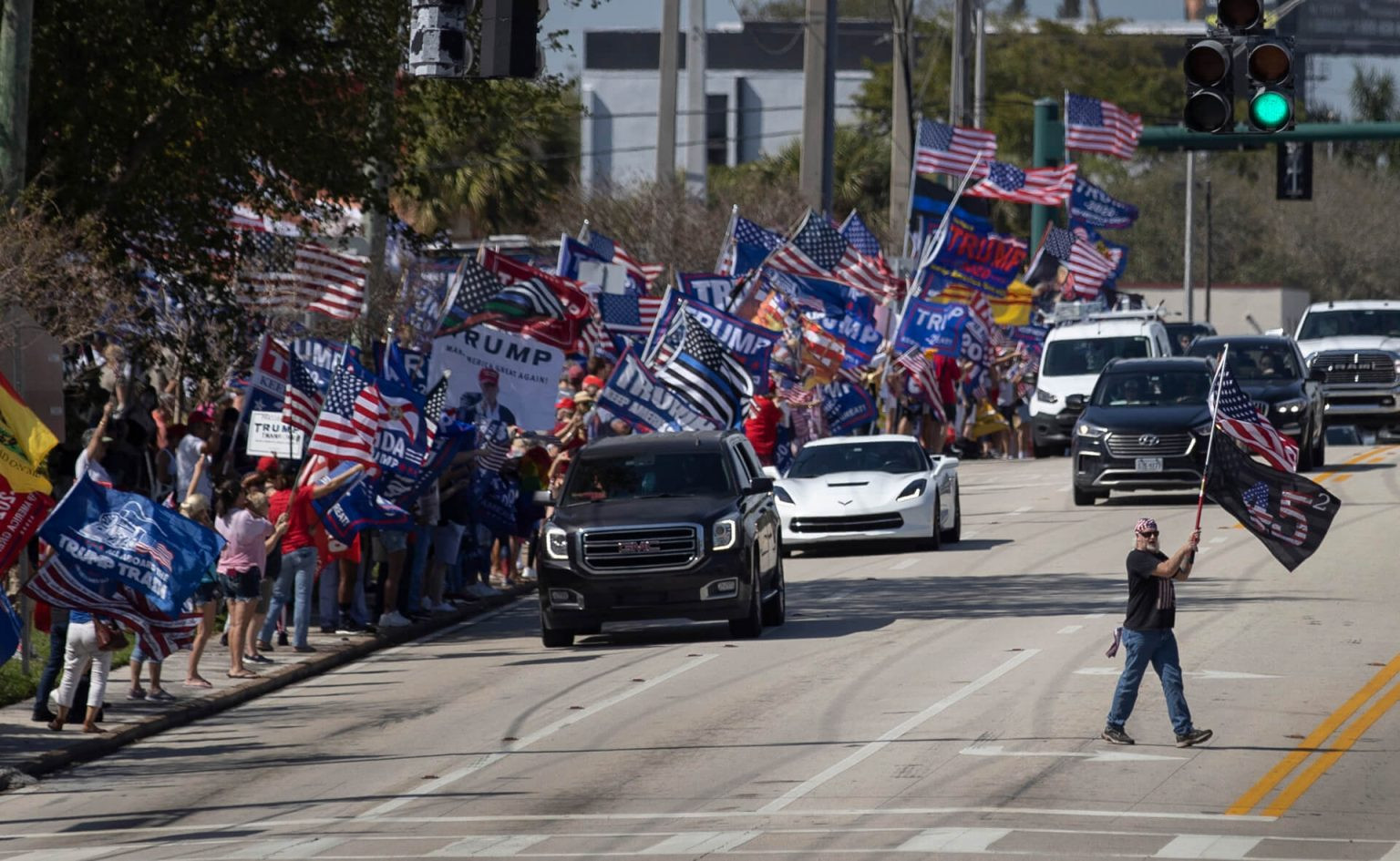 Trump's Surprise Florida Motorcade: What Happened and Why?