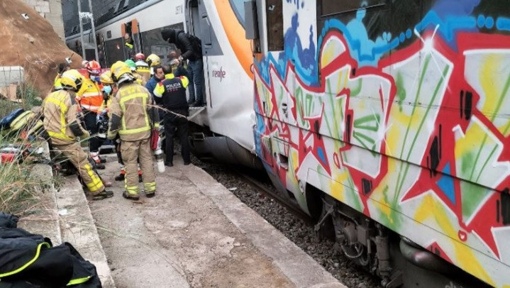 Two Trains Collide in Egypt's Nile Delta, Killing Two and Injuring 29: A Shocking Reminder of Egypt's Railway Safety Crisis