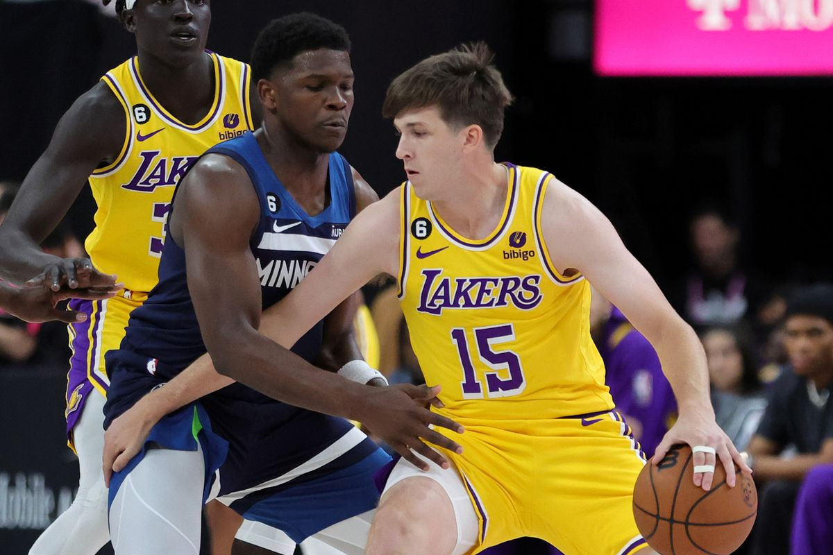 Unbelievable Comeback! Lakers snatch Victory from Timberwolves in a Nail-Biting Finish