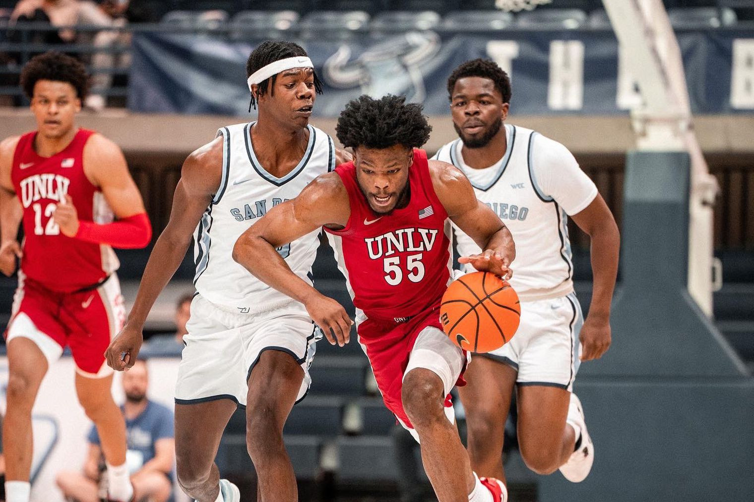 UNLV Should Stay Put in Mountain West: Why a Move to the Pac-12 is a Bad Idea