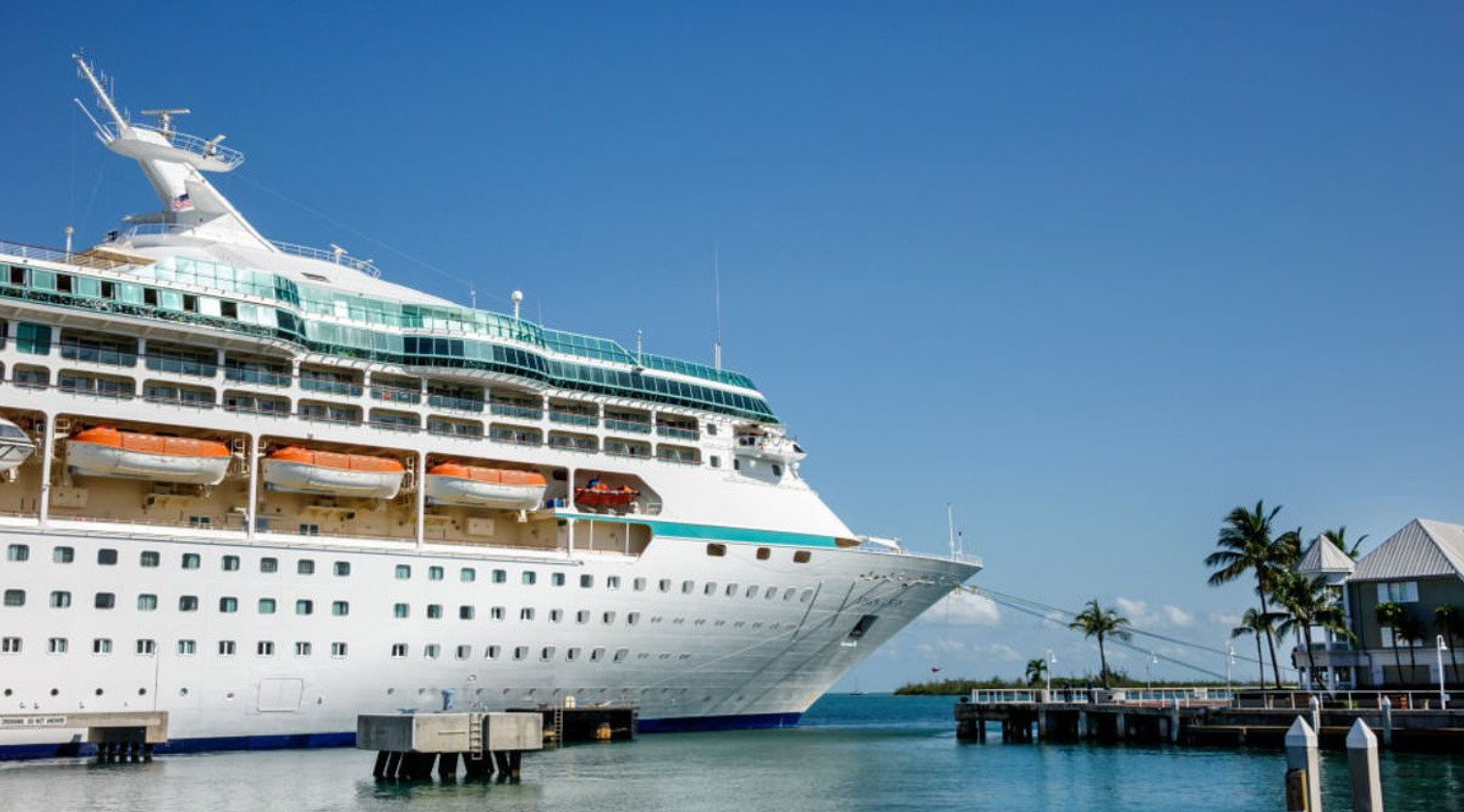 Urgent! Cruise Ship Passenger Goes Overboard in Bahamas; Search Called Off