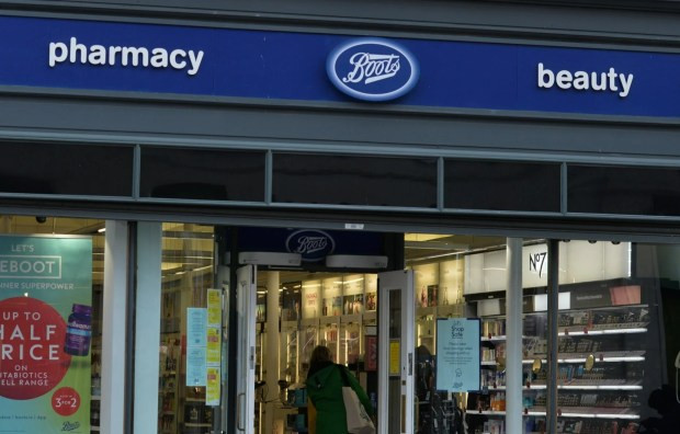 Urgent Recall: Boots Christmas Gift Set Poses Serious Burn Risk!