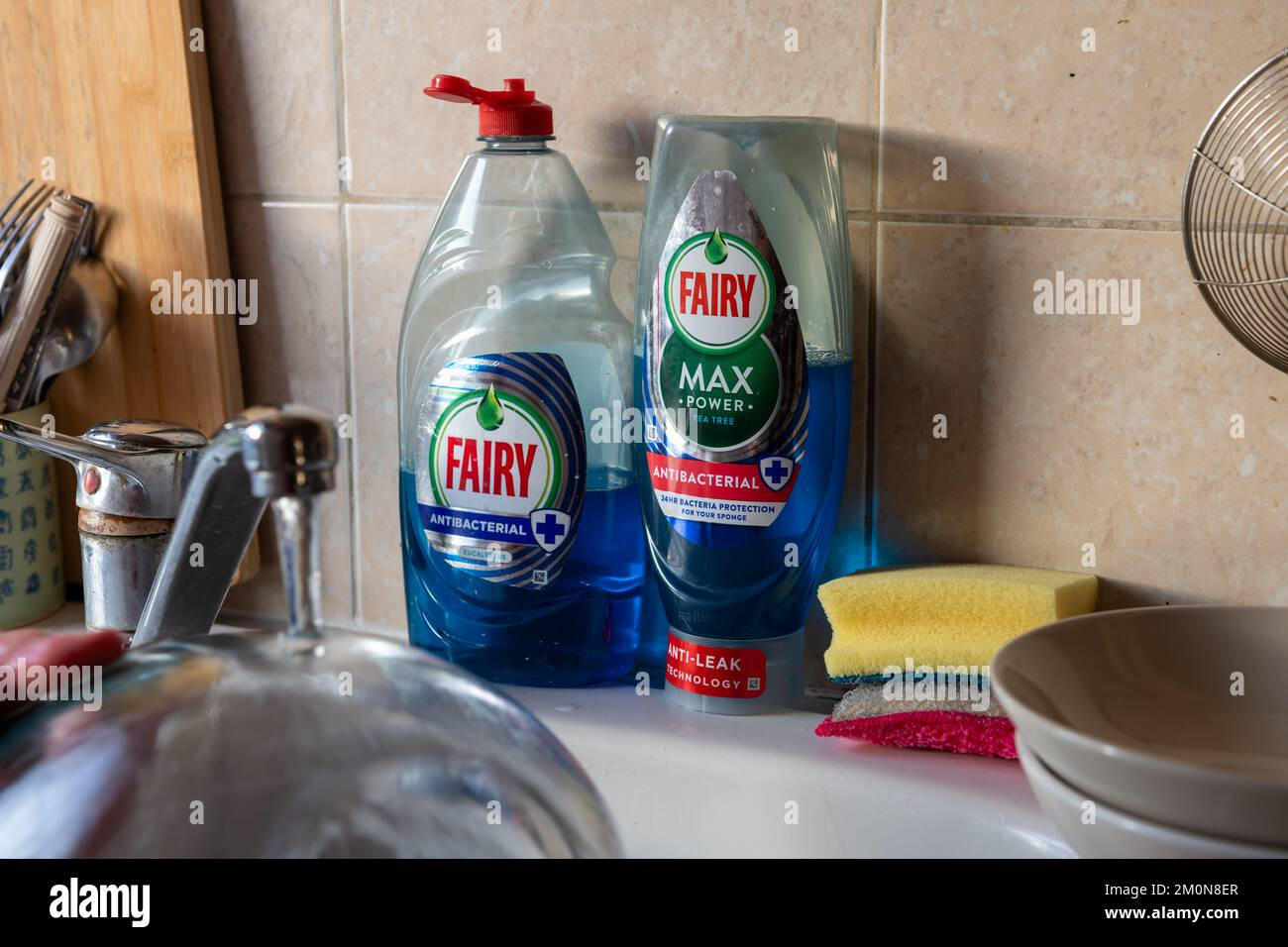 Urgent Warning: Your Favorite Washing-Up Liquid Could Be Harming Our Oceans!