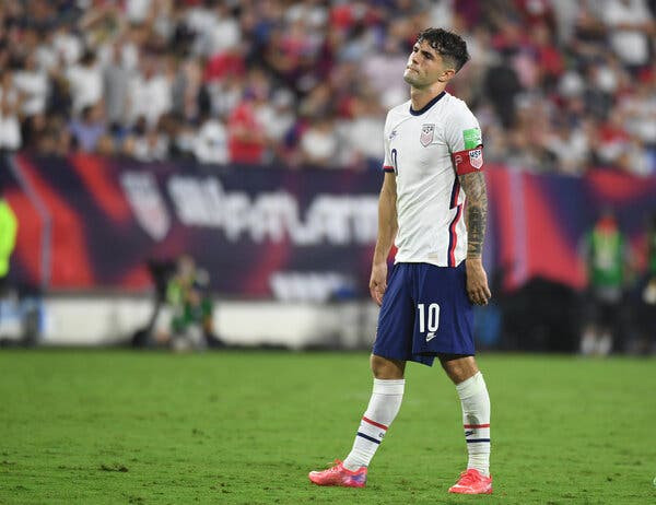 USMNT Stumbles in First Half Against Mexico: Pochettino's Debut Takes a Hit