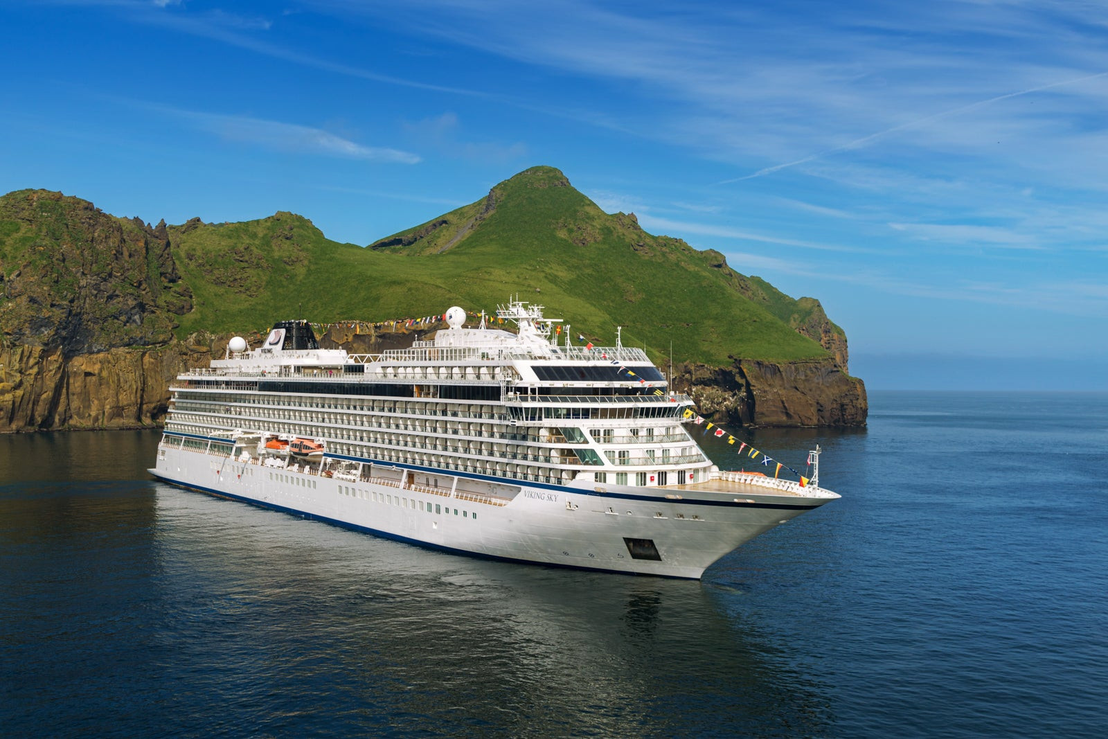 Viking Cruises Sees No Slowdown: Bookings for 2025 Already at 55%!