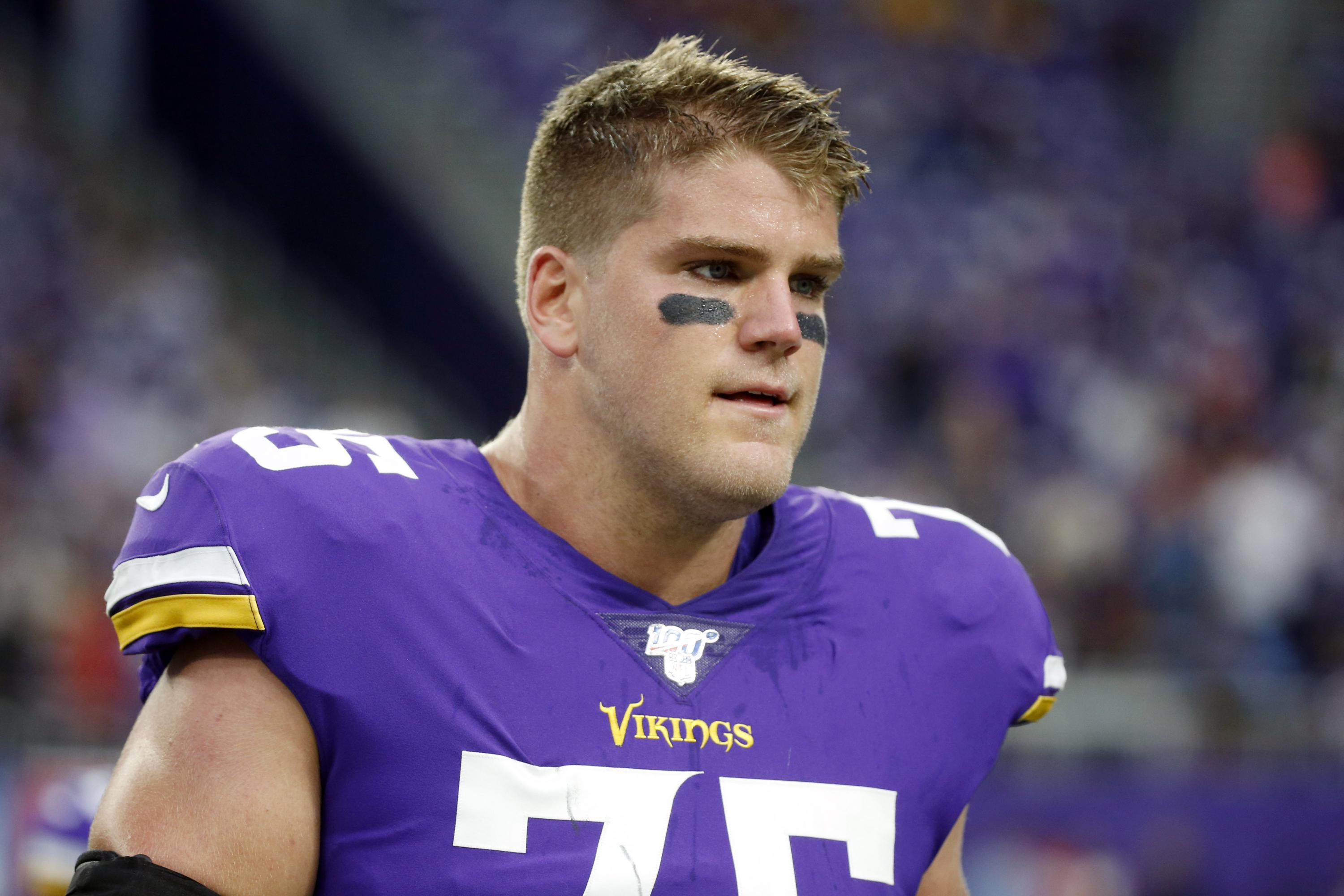 Vikings Acquire Veteran Tackle To Replace Injured Star: Is This A Smart Move?