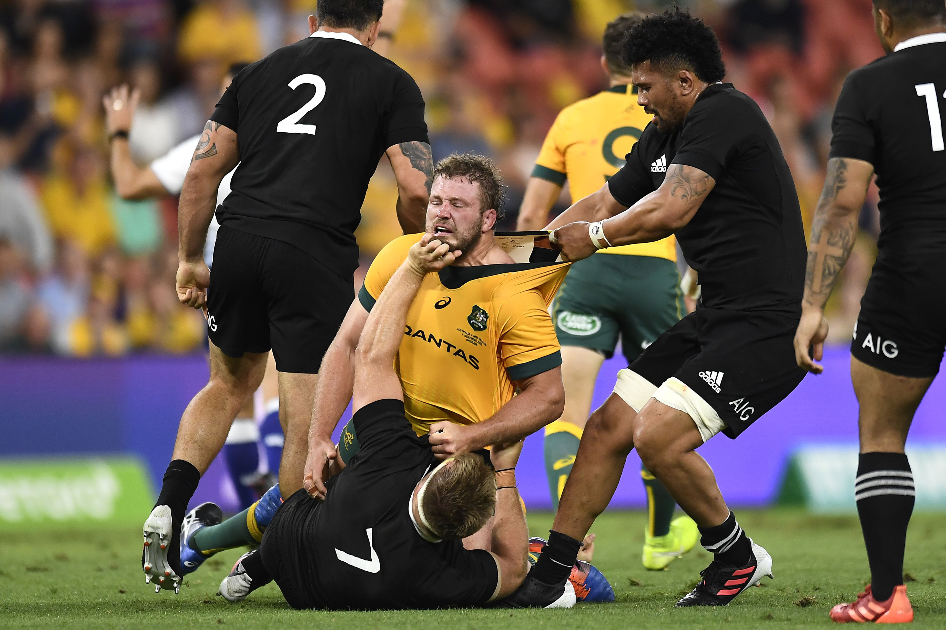 Wallabies' Heroic Comeback Falls Short as All Blacks Hold On to Bledisloe Cup