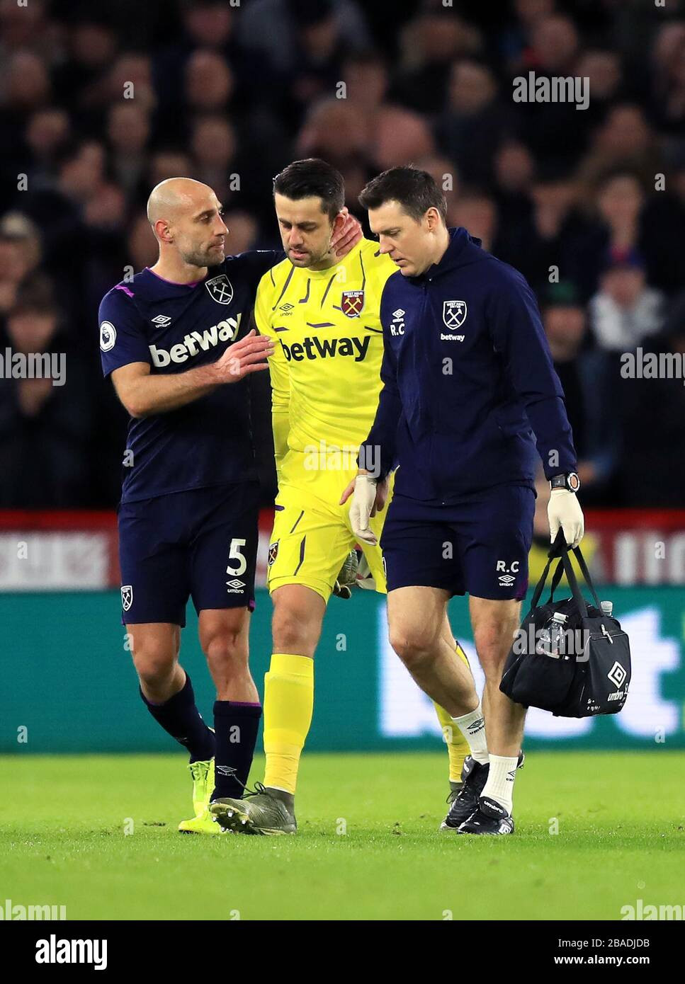 West Ham's Fabianski Suffers Head Injury, Stretchered Off in Tense Southampton Clash!