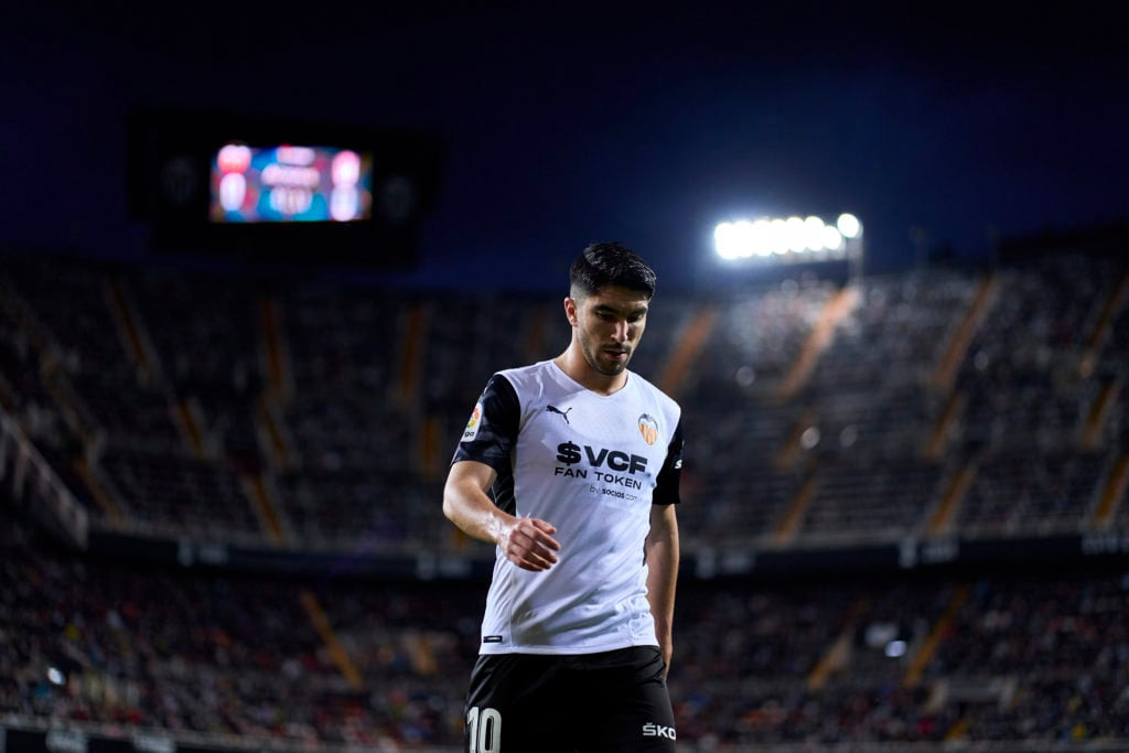 West Ham's Transfer Deadline Day Dilemma: Will Carlos Soler Join the Hammers?