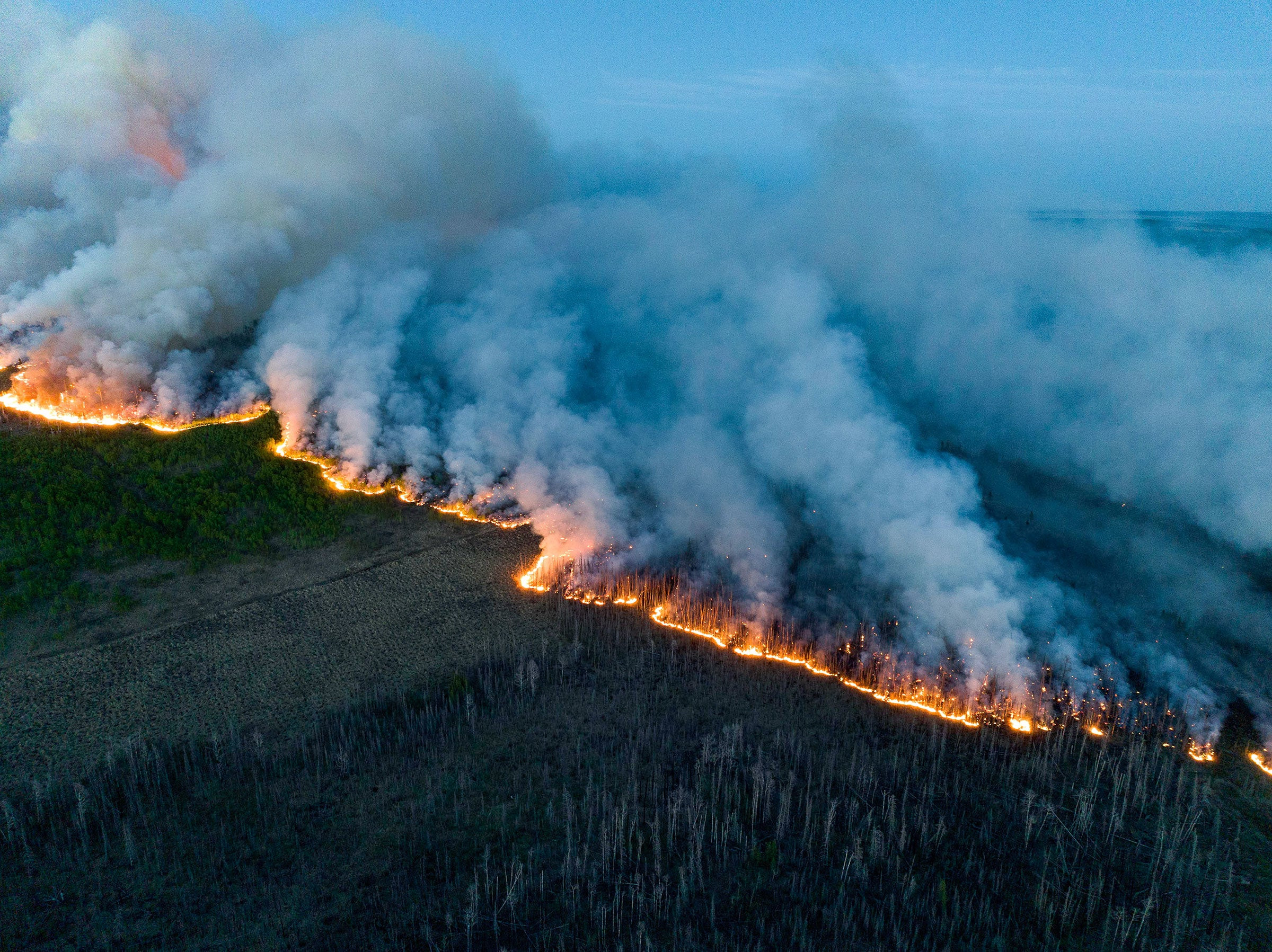 Wildfires in Canada Cause Dramatic Red Sunrises and Sunsets in the UK