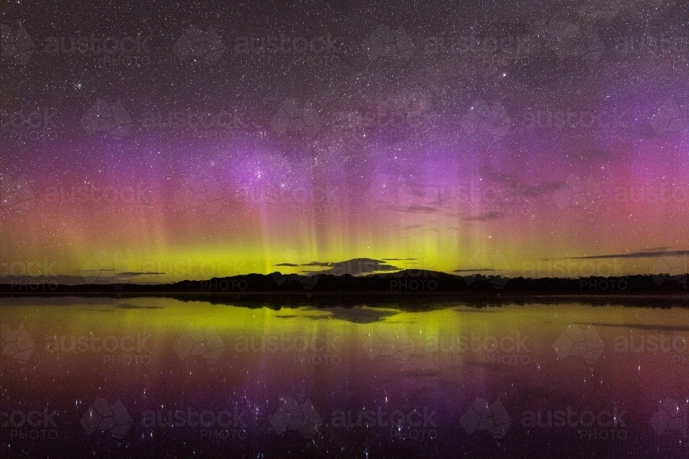 Witness the Cosmic Dance: Stunning Aurora Australis Lights Up Australian Skies