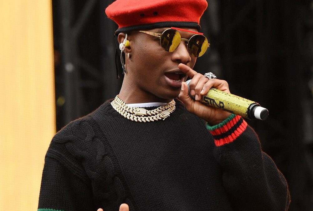 Wizkid's 'Dance' Vanishes from Apple Music Top 100: Glitch or Penalty?