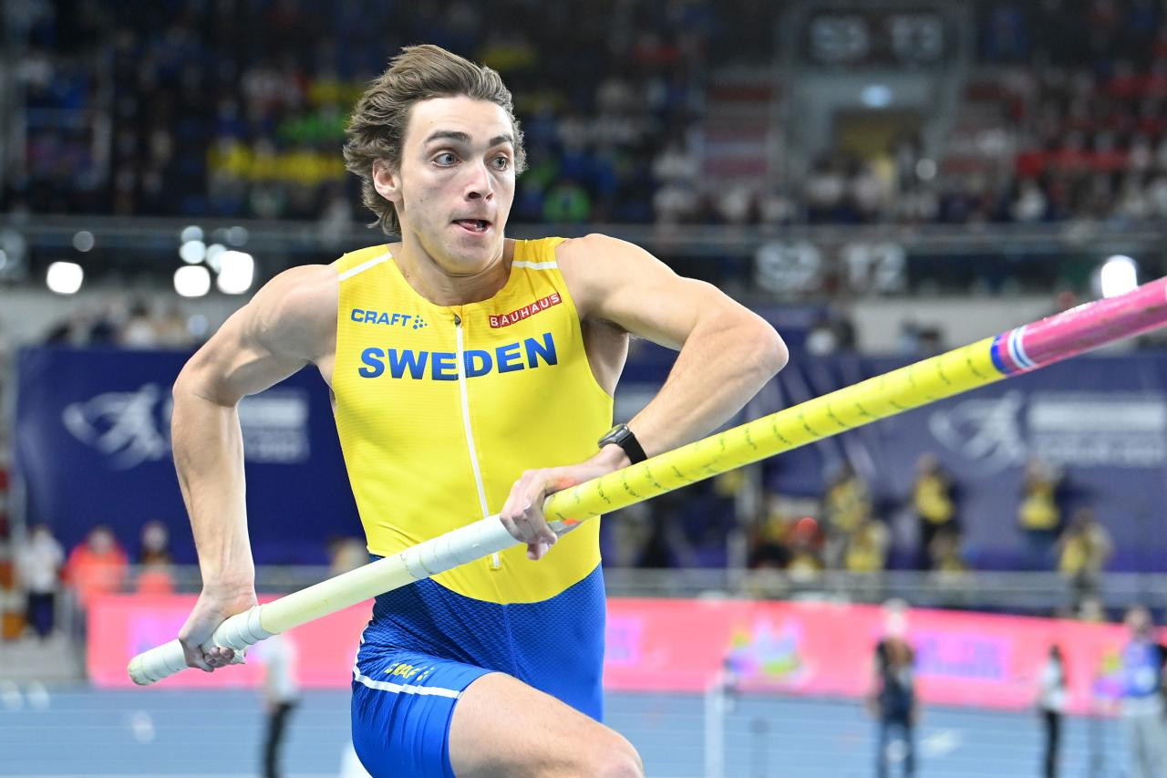 World Record Holders Clash: Mondo Duplantis vs. Karsten Warholm in 100m Sprint Showdown