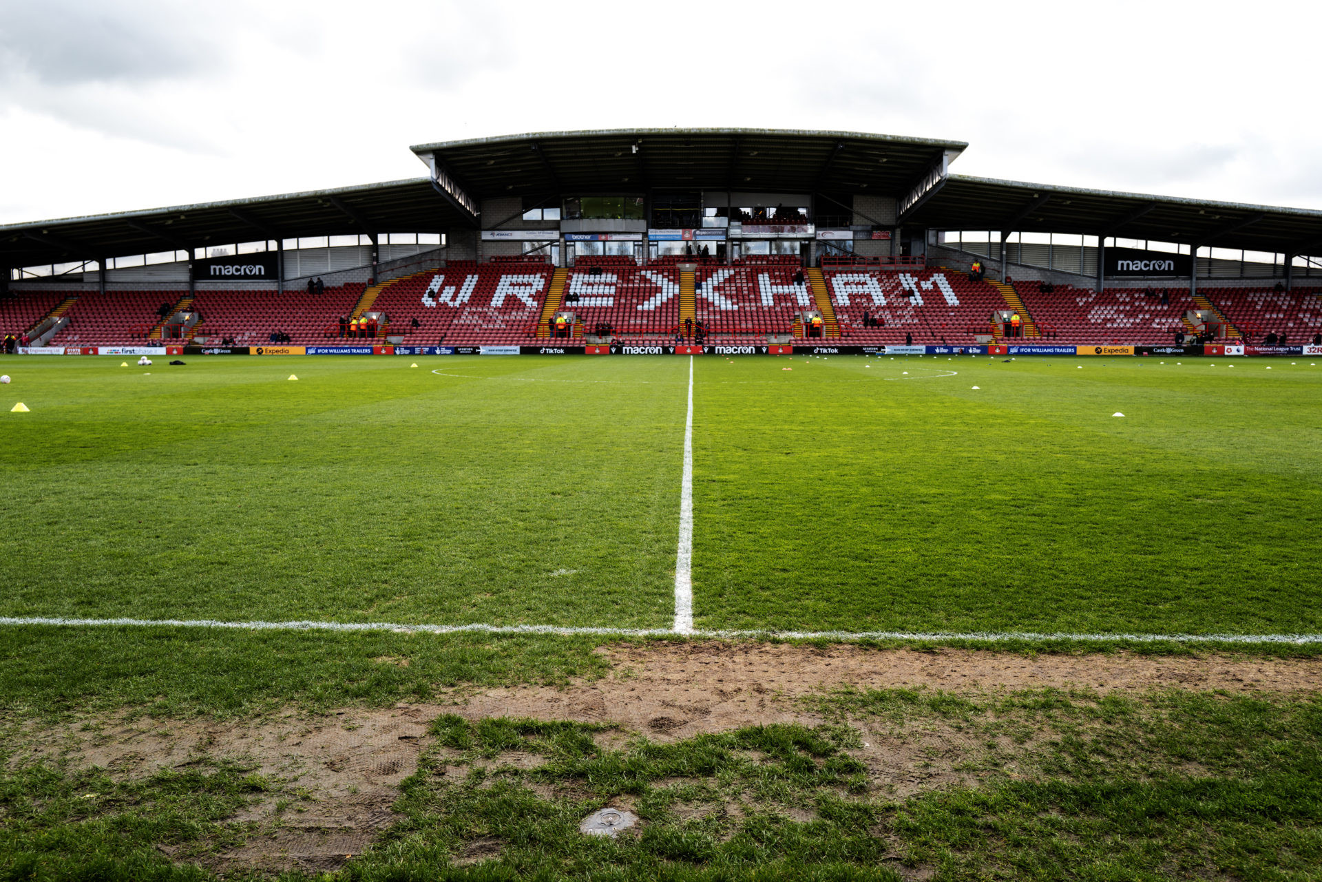 Wrexham vs. Wolves U21s: Red Dragons Set to Overwhelm Young Wolves in EFL Trophy Clash