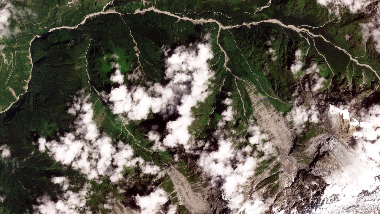 Satellite imagery provided by Planet Labs shows the glacier near the Nepal-China border one day before it collapsed causing a deadly landslide.